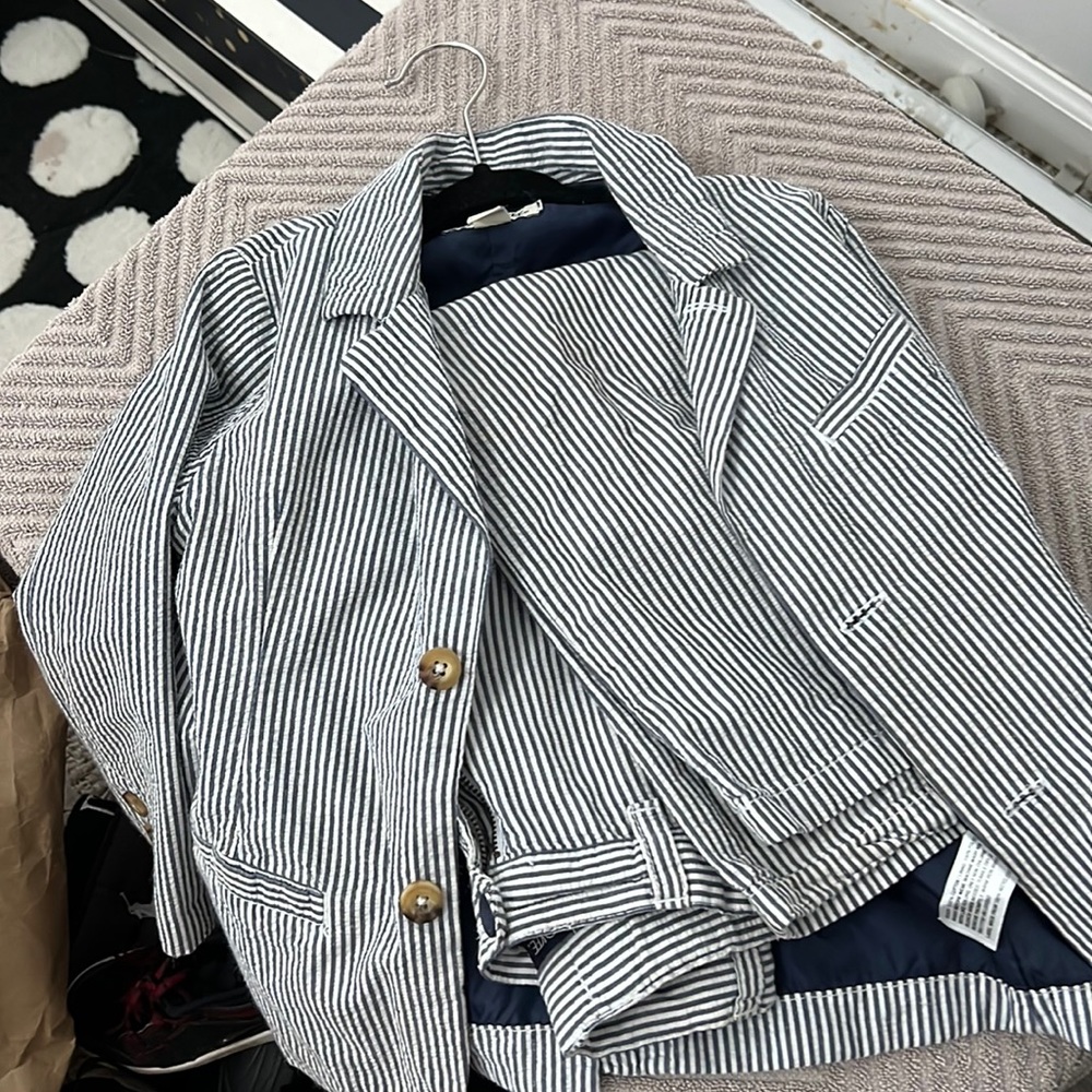 Boys seersucker suit 4t